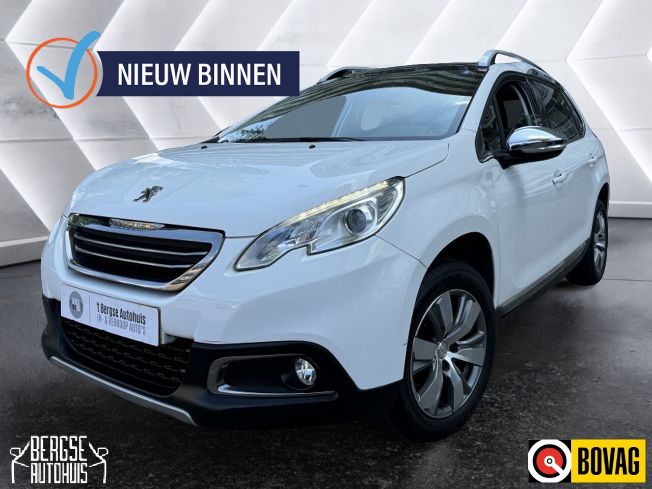 Peugeot 2008 - 1.2 PureTech Allure Pano Cruise Navi Pdc - AutoWereld.nl
