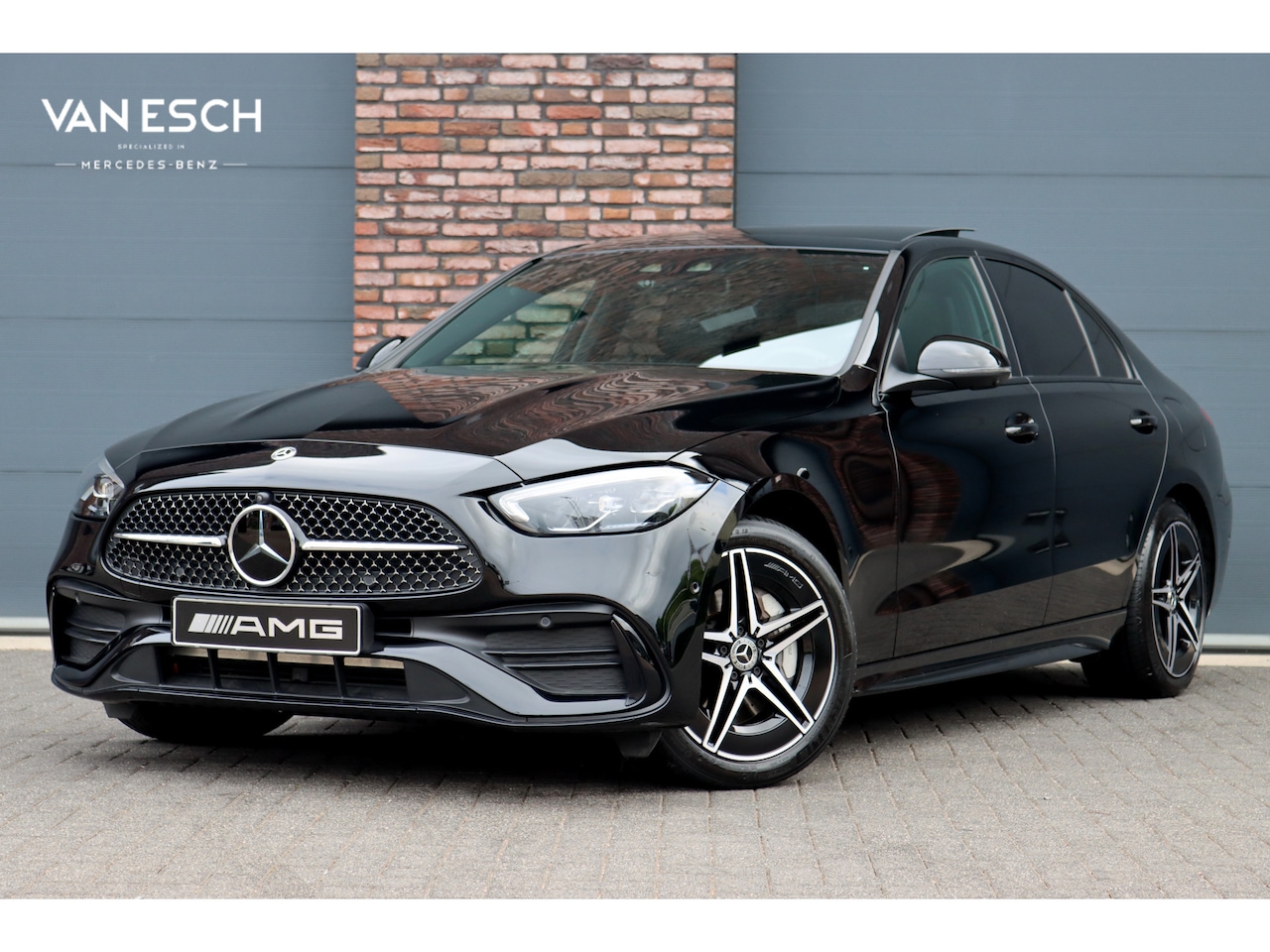 Mercedes-Benz C-klasse - 300 e 4MATIC AMG Line Aut9 | Panoramadak | Distronic+ | Verwarmd Stuurwiel | Stoelverwarmi - AutoWereld.nl