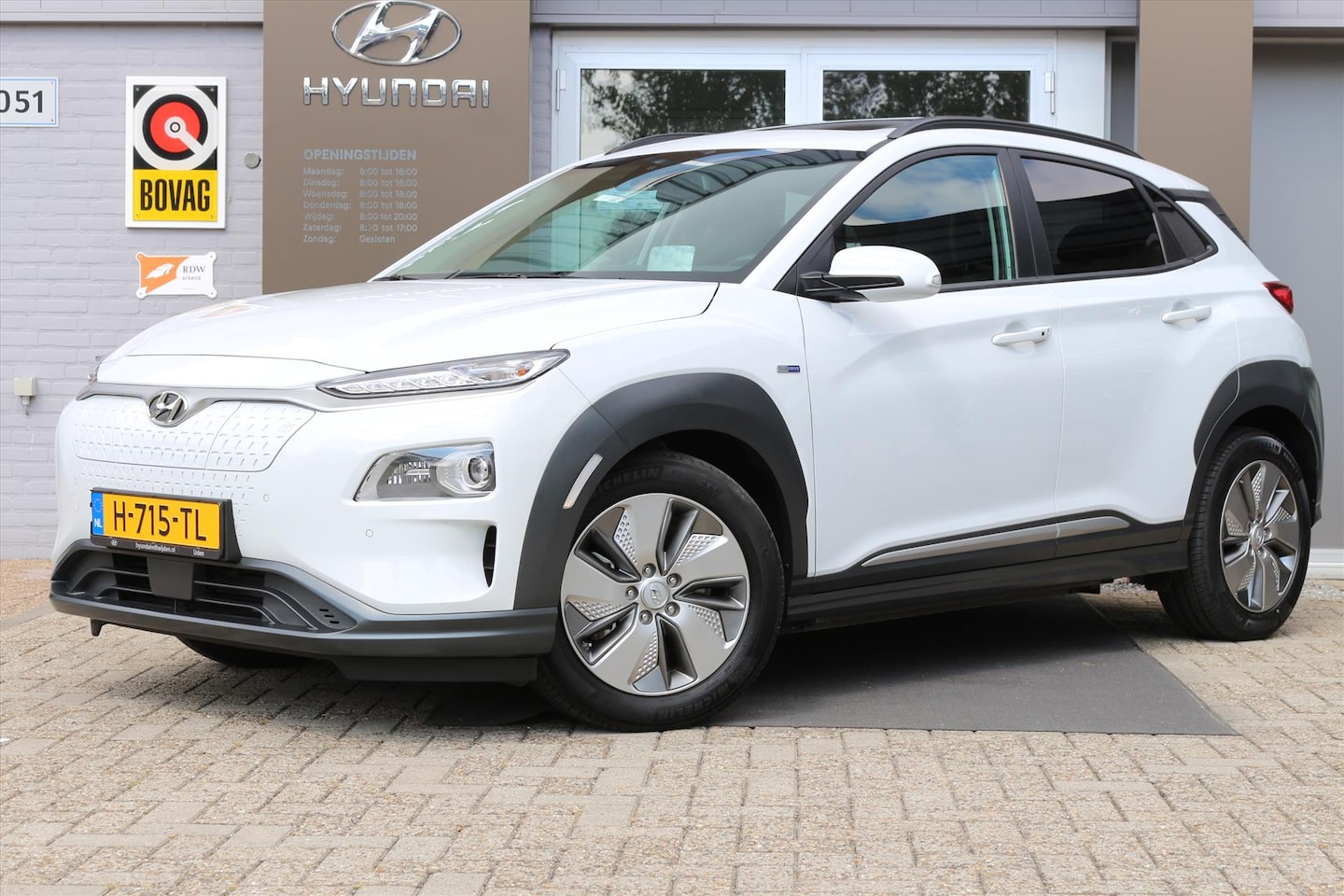 Hyundai Kona Electric - EV 64 kWh 204pk 2WD Premium Sky RIJKLAAR - AutoWereld.nl