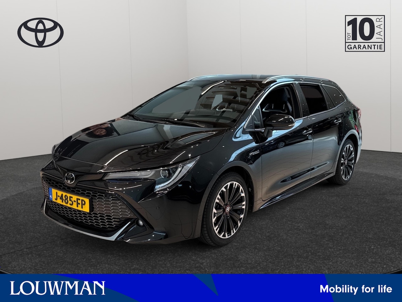 Toyota Corolla Touring Sports - 1.8 Hybrid GR-Sport | Sportstoelen | LED koplampen | Parkeersensoren voor - en achter | zw - AutoWereld.nl