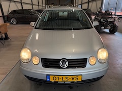 Volkswagen Polo - 1.4-16V 2003 AUTOMAAT AIRCO NAP
