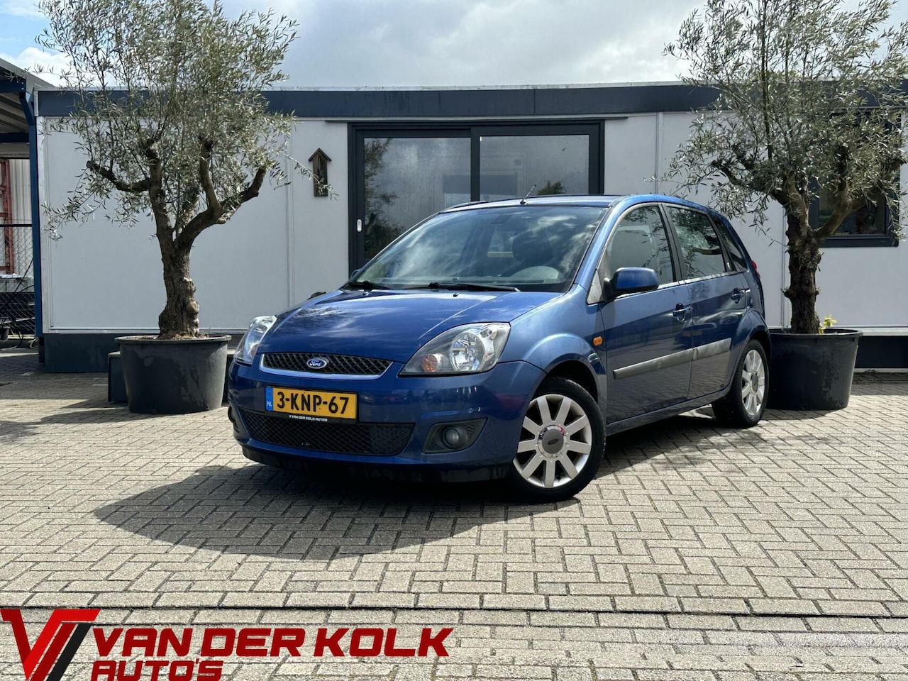 Ford Fiesta - 1.4-16V Ghia 5 Deurs Climate Lichtmetaal - AutoWereld.nl