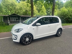 Volkswagen Up! - 1.0 high up PANORAMADAK AUTOMAAT LEER