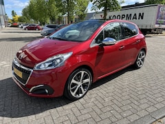 Peugeot 208 - 1.2 PureT. Première 110PK 1eEIG DEALER PANO NAP