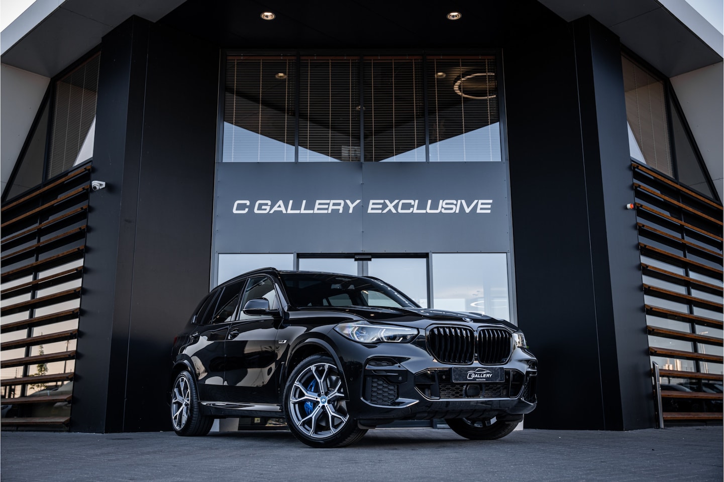 BMW X5 - xDrive45e High Executive - M Sport | Panorama | Memory | 360 Camera | ACC - AutoWereld.nl