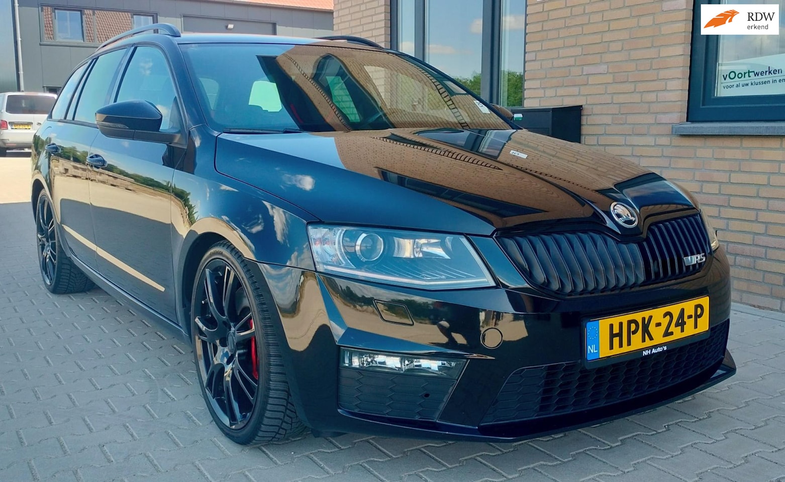 Skoda Octavia Combi - 2.0 TSI RS DSG Automaat DAB - AutoWereld.nl