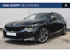 BMW 5-serie - 540d xDrive M Sport Automaat / Panoramadak / Trekhaak / Bowers & Wilkins / Parking Assista