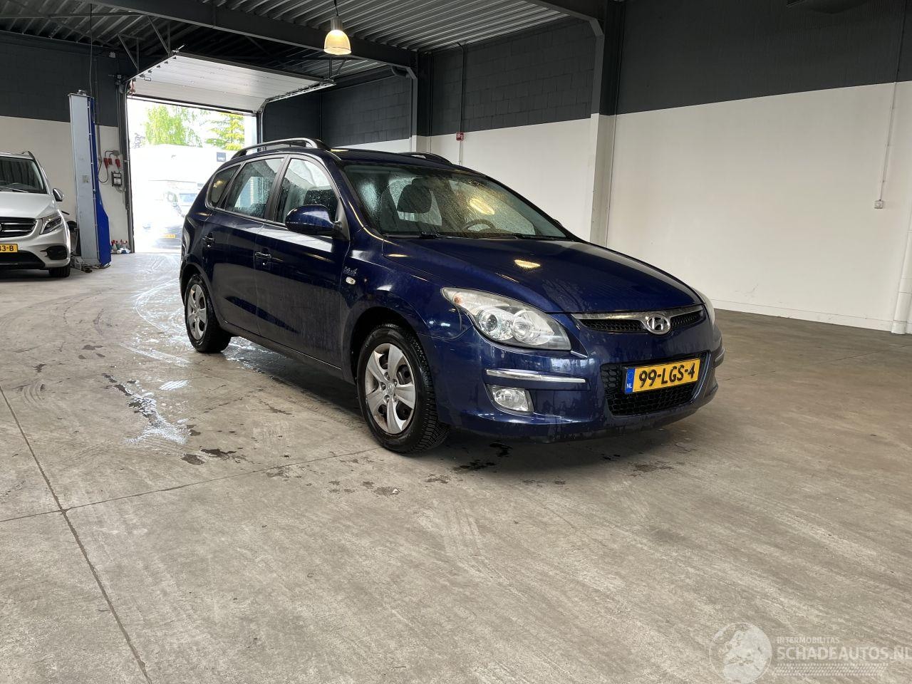 Hyundai i30 CW - I-30 1.4i Blue Dynamic
