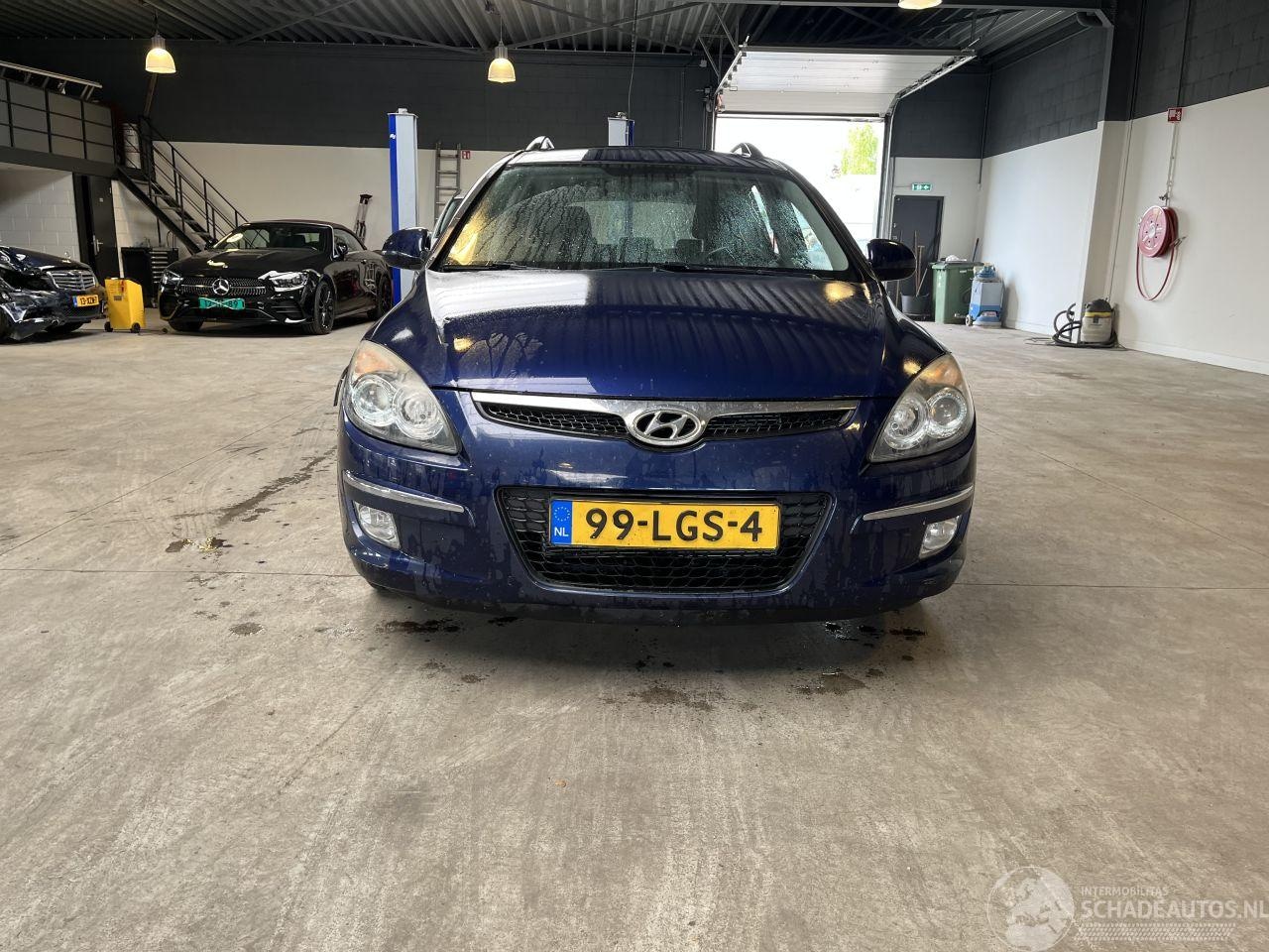 Hyundai i30 CW - I-30 1.4i Blue Dynamic