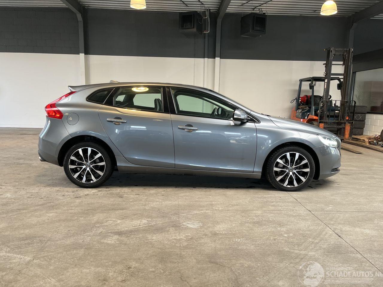 Volvo V40 - V-40 1.5 T3 Dynamic Edition NL NAP