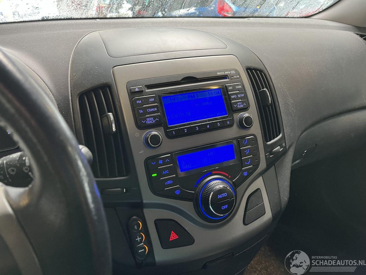 Hyundai i30 CW - I-30 1.4i Blue Dynamic