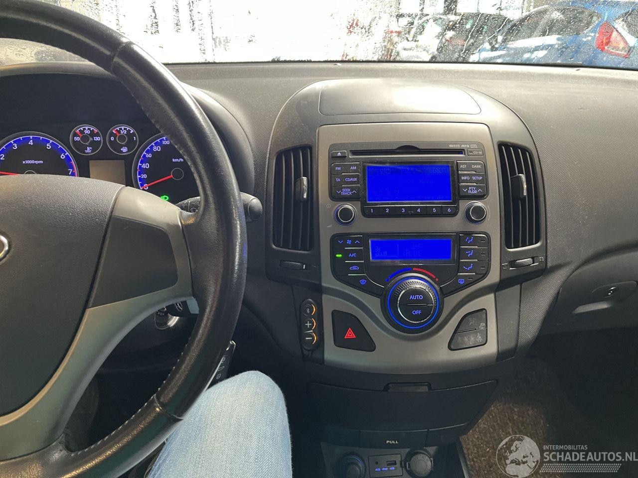 Hyundai i30 CW - I-30 1.4i Blue Dynamic