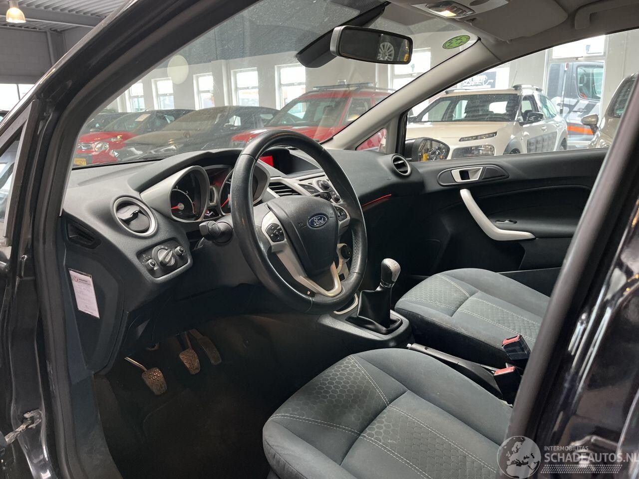 Ford Fiesta - 1.25 Titanium NL NAP!