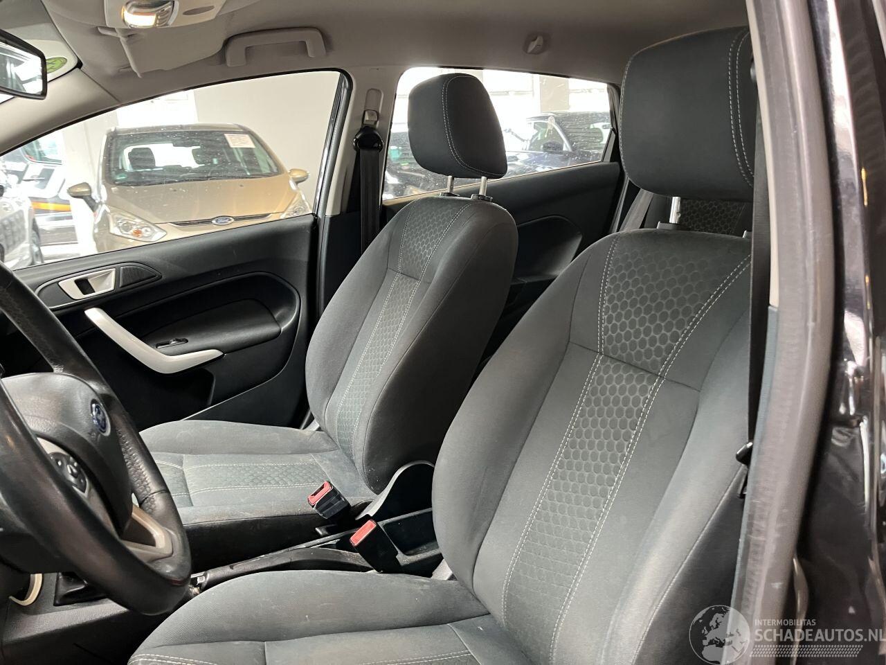 Ford Fiesta - 1.25 Titanium NL NAP!