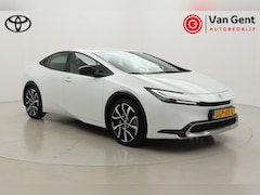 Toyota Prius - 2.0 Plug-in Executive | Navigatie | 19 inch | Dodehoek detectie | Digitale binnenspiegel |