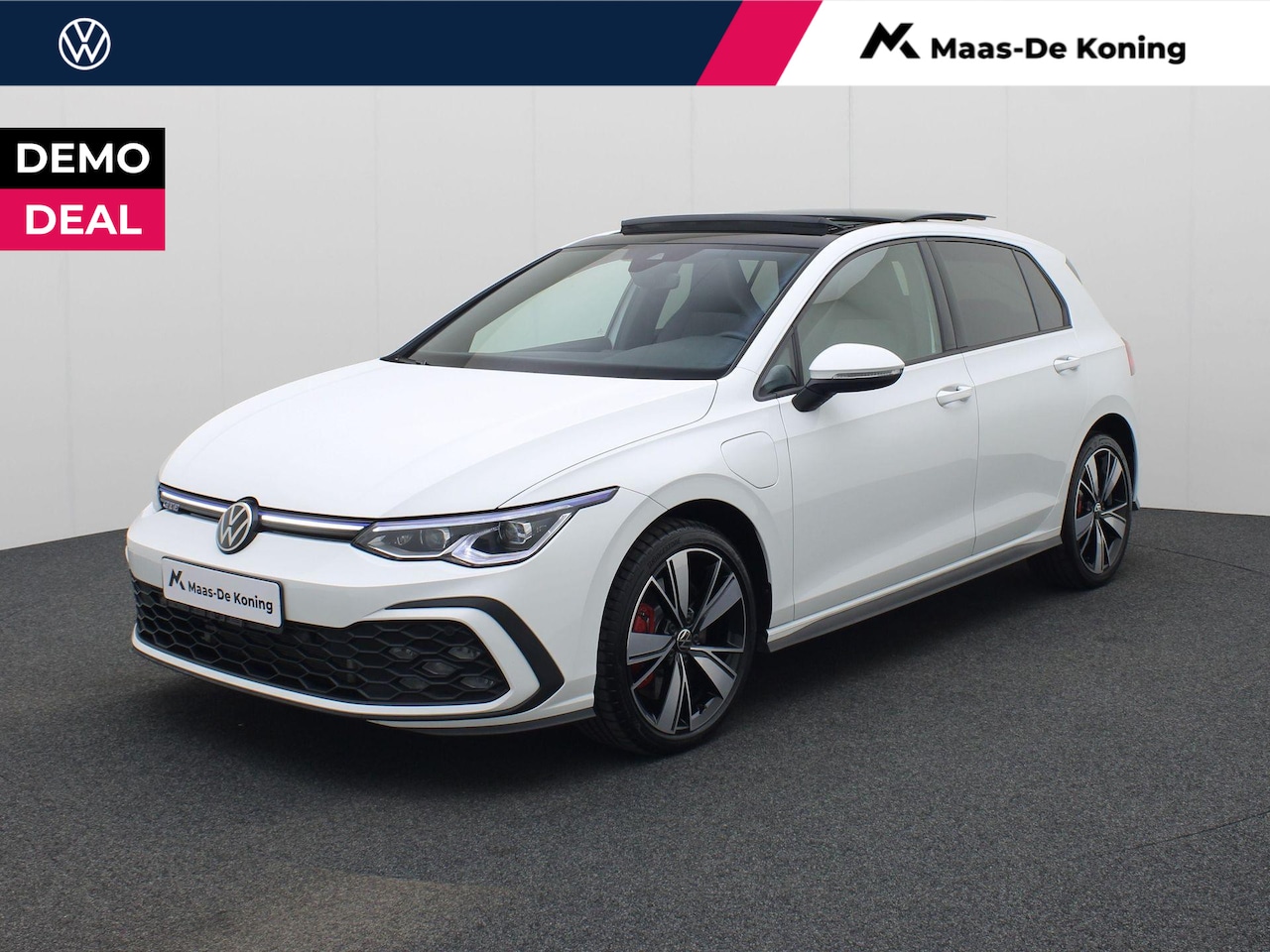 Volkswagen Golf - 1.4eHybrid 180kW/245PK GTE DSG · Panoramadak · Navi · Camera  18"Lmv - AutoWereld.nl