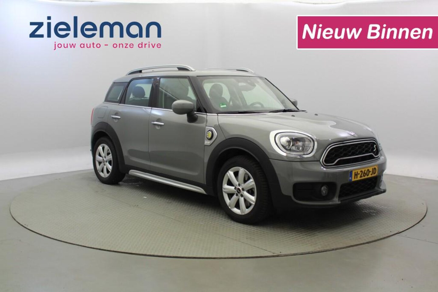 MINI Countryman - 2.0 Cooper S E ALL4 Salt - Half Leer, Cruise, Navi, Clima - AutoWereld.nl