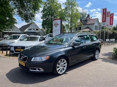 Volvo V70 - 1.6 T4 NORDIC 179PK AUTOMAAT / LEDER / NAVI / XENON / 18''