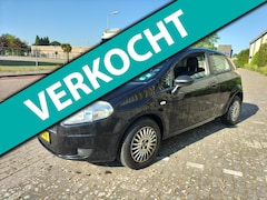 Fiat Grande Punto - 1.4-16V Dynamic Goegwerkende Airco & Nieuwe Apk