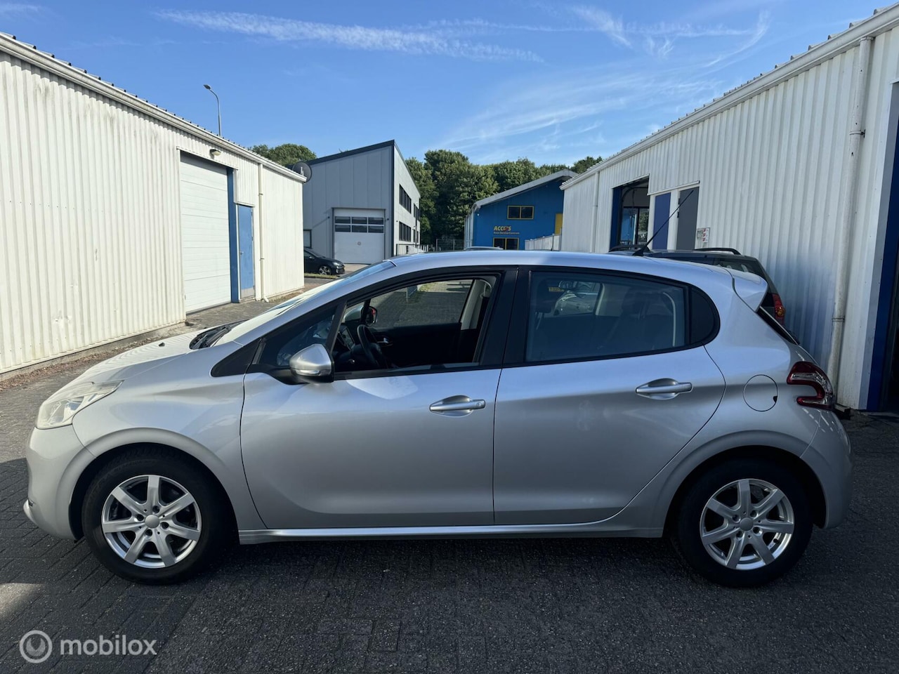 Peugeot 208 - 1.2 VTi | Nw. DB Riem | Cruise | Gr. Beurt | APK - AutoWereld.nl