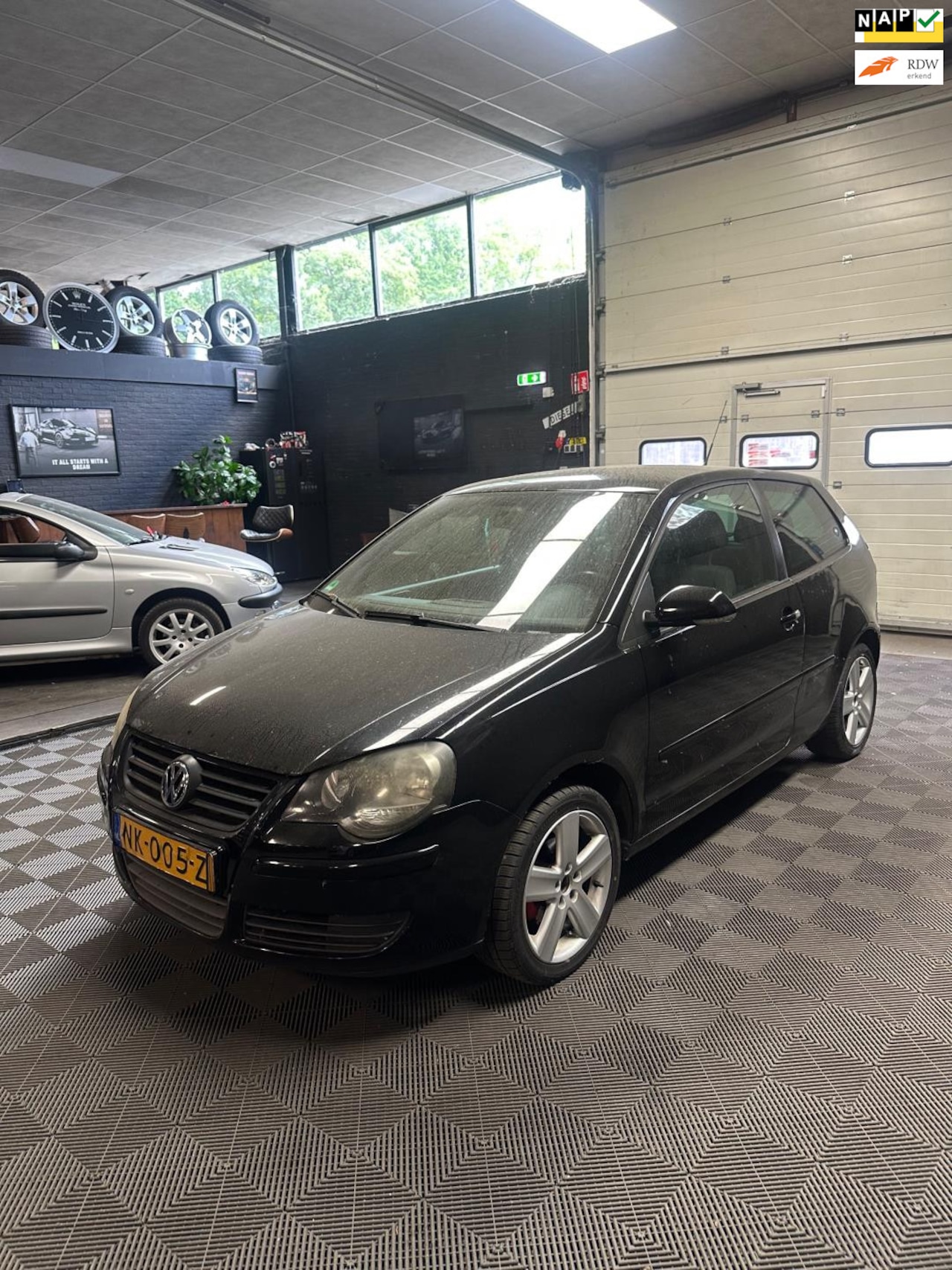 Volkswagen Polo - 1.2 Trendline LOOPT ONREGELMATIG - AutoWereld.nl