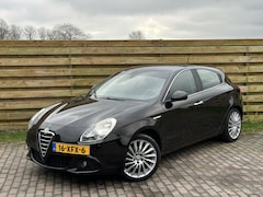 Alfa Romeo Giulietta - 1.4 T Automaat Cruise PDC
