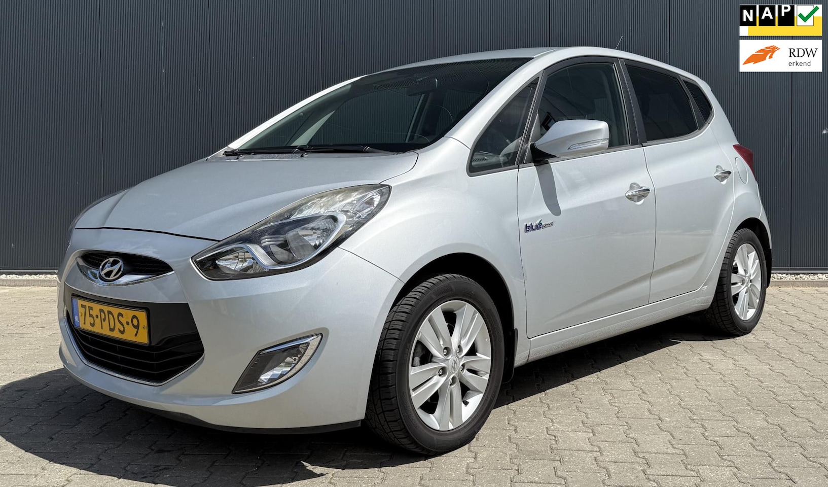 Hyundai ix20 - 1.4i i-Vision Airco 5 deurs Trekhaak APK - AutoWereld.nl