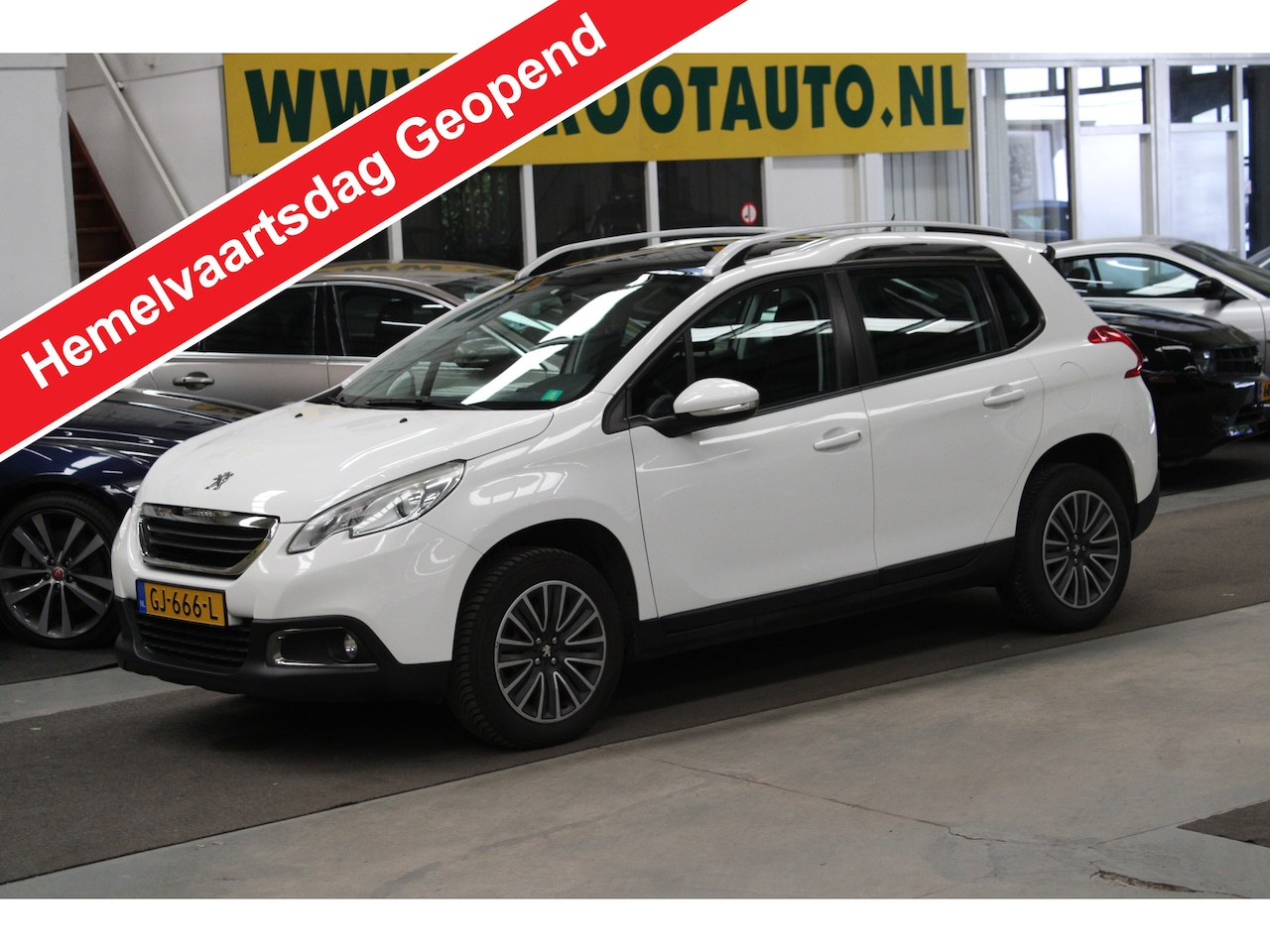 Peugeot 2008 - 1.2 PureTech Active Panoramdak, NAP, Airco, Navi - AutoWereld.nl