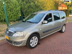 Dacia Logan MCV - 1.6-16V Lauréate 7p. airco met n.a.p rijd goed nieuwe apk