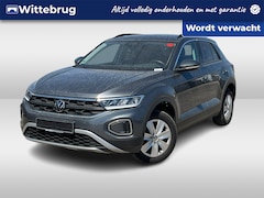 Volkswagen T-Roc - 1.0 TSI 110PK Life / Digitale Cockpit / LED / Parkeersensoren V+A / Stoelverwarming / Wire