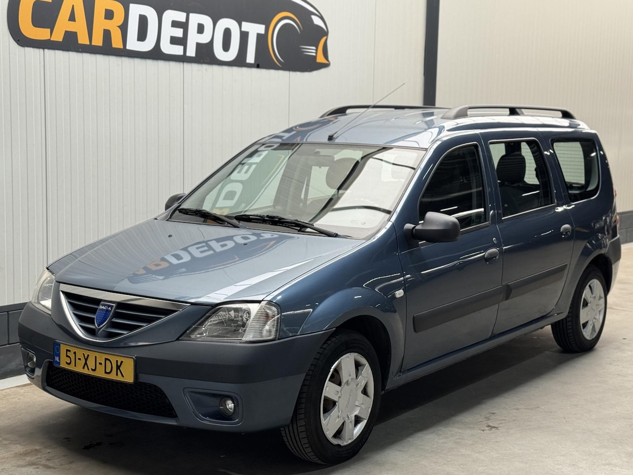 Dacia Logan MCV - 1.6-16V Lauréate 1.6-16V Lauréate - AutoWereld.nl