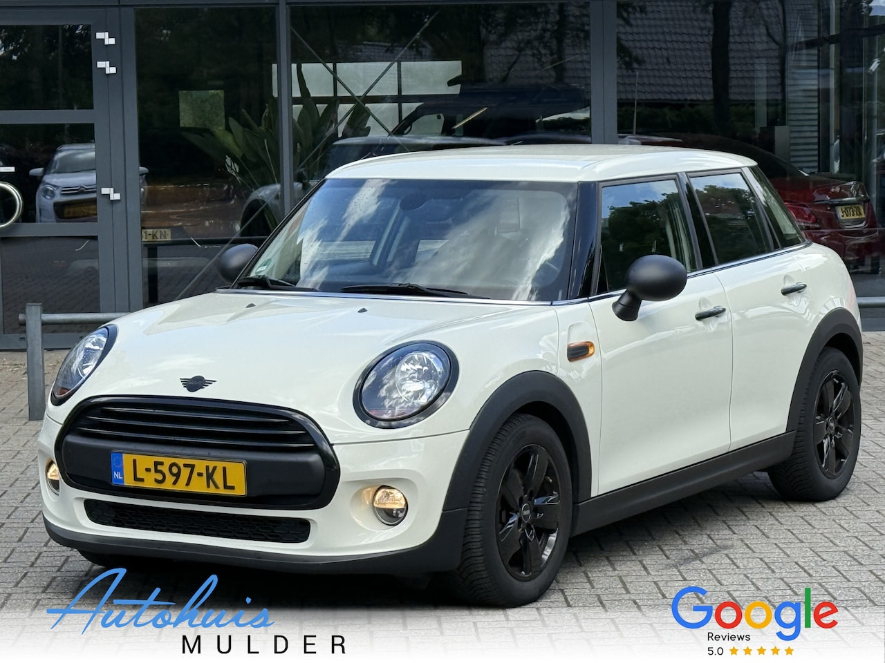 MINI One - Mini 1.5 First Salt/Airco/Cruise/Navigatie/Stoelverwarming - AutoWereld.nl