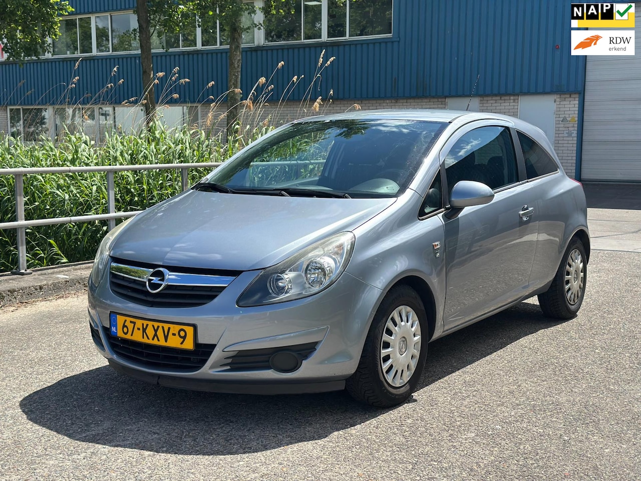 Opel Corsa - 1.4-16V '111' Edition Airco! NAP! APK! - AutoWereld.nl