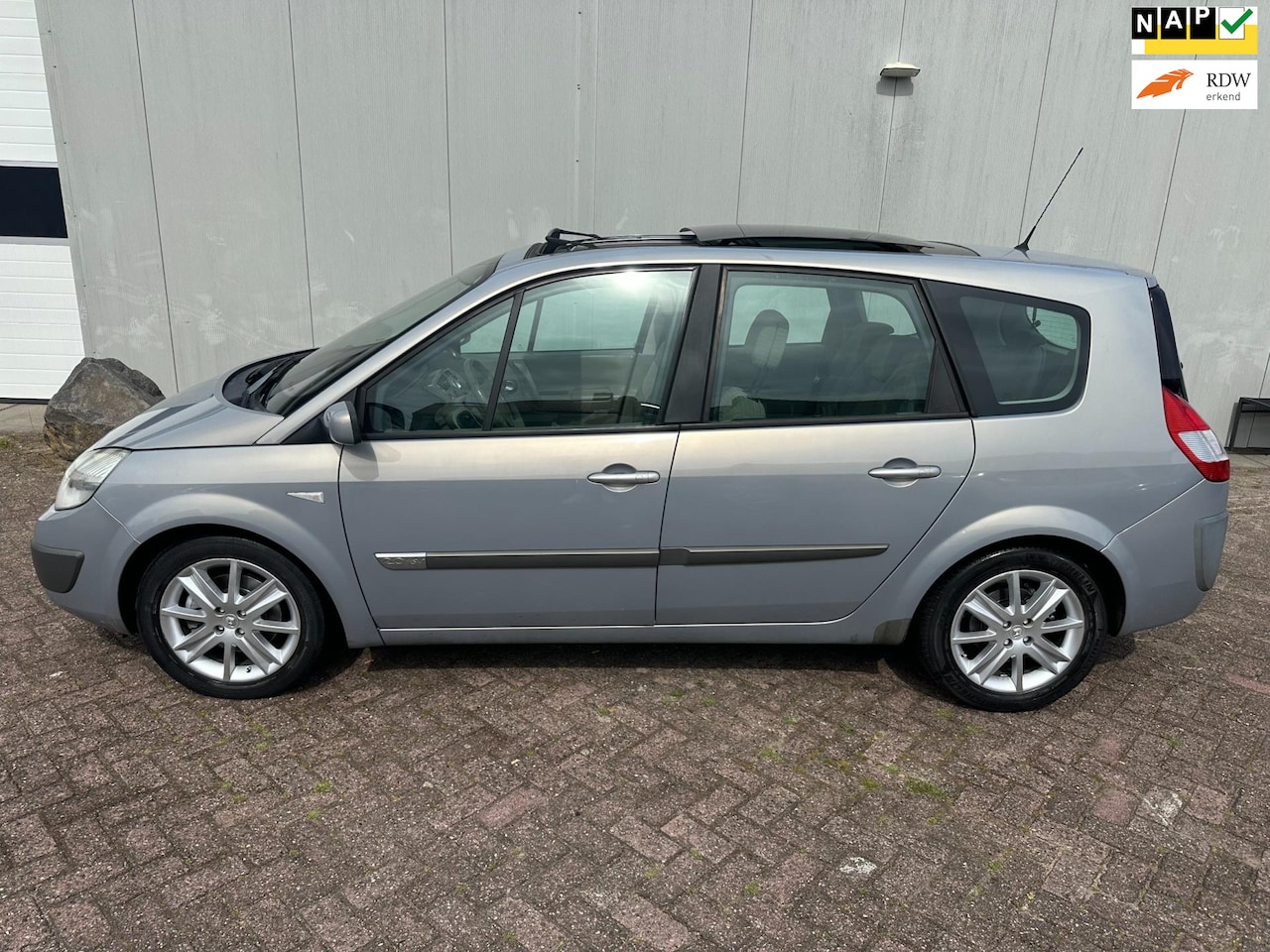 Renault Grand Scénic - 2.0-16V Privilège Luxe 7 persoons! - AutoWereld.nl