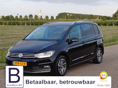 Volkswagen Touran - 1.2 TSI Highline-Sound 7pers. /Clima v+a/Navi/Cruise/Carplay/16"/