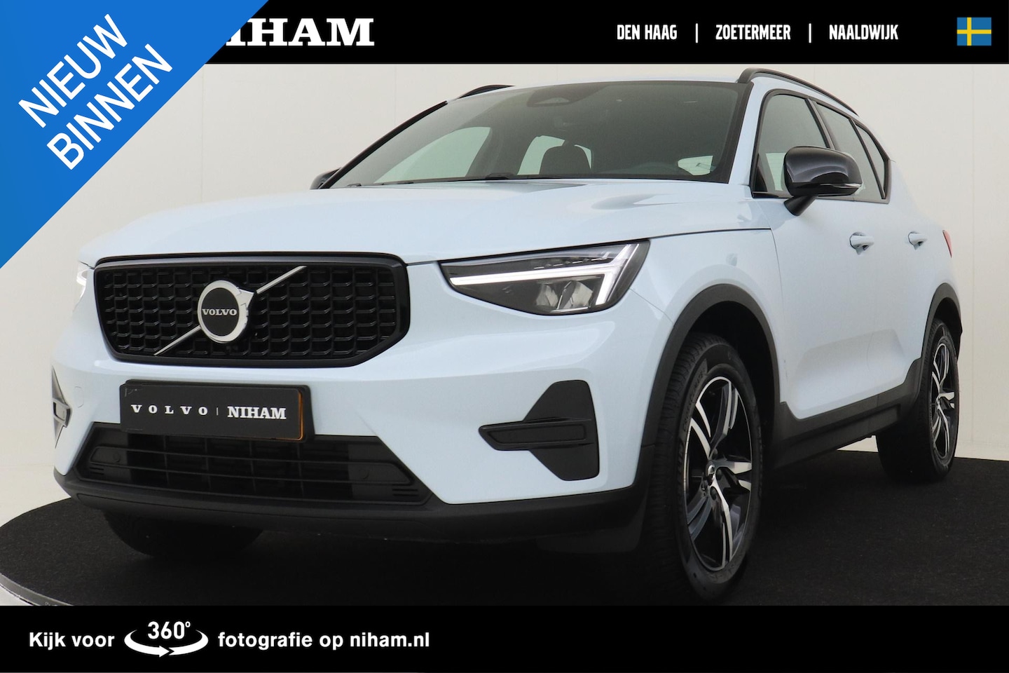 Volvo XC40 - B4 (M-HYBRID) PLUS DARK -CAMERA|ADAP.CRUISE|VERW.VOORRUIT|TREKHAAK|HARMAN/KARDON - AutoWereld.nl