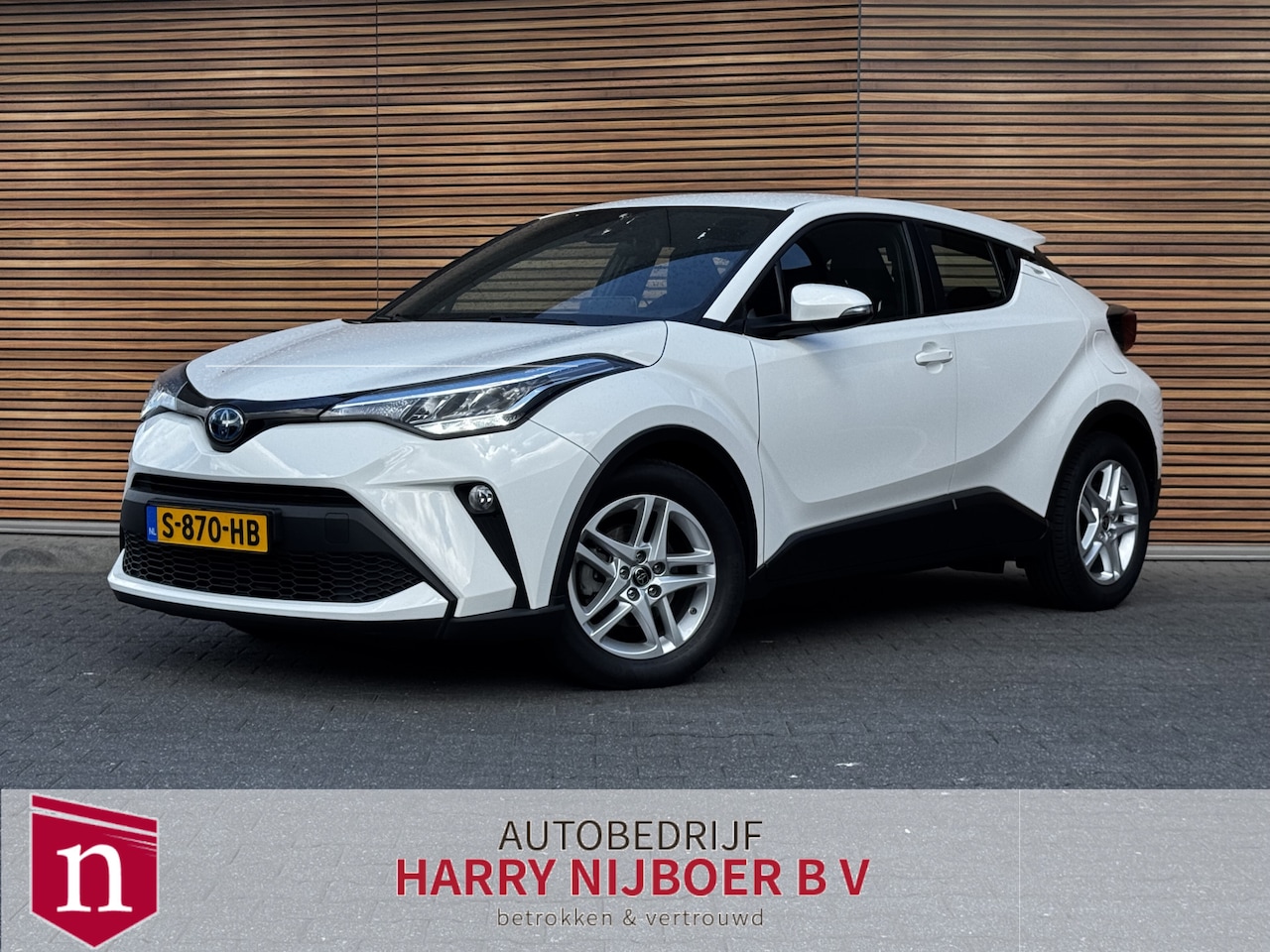 Toyota C-HR - 1.8 Hybrid Active Camera / Navigatie / Automaat - AutoWereld.nl