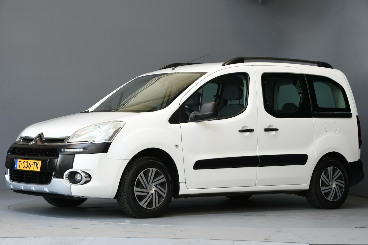 Citroën Berlingo - combi 1.6 VTi Tendance AIRCO | ELEKT RAMEN - AutoWereld.nl