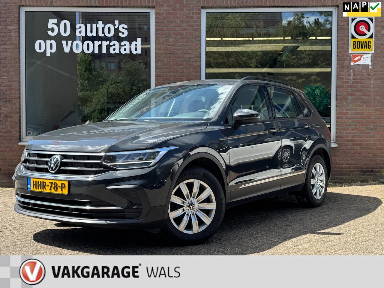 Volkswagen Tiguan - 1.5 TSI | AIRCO | NAVI | VELGEN | ACC | CRUISE | CARPLAY - AutoWereld.nl