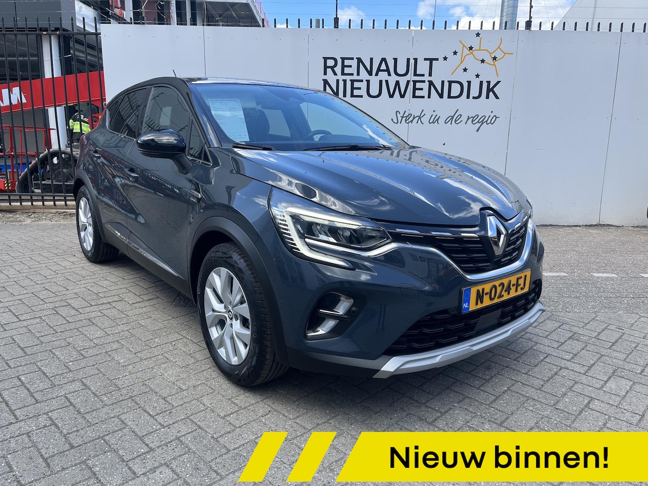 Renault Captur - 1.0 TCe 100 Bi-Fuel Intens /parkeersensoren - AutoWereld.nl