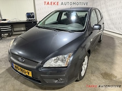 Ford Focus - 1.6-16V Trend Clima/Apk