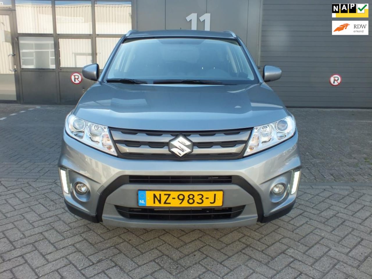 Suzuki Vitara - 1.6 Exclusive!2017!Airco!Nap!Achteruitcamera!30000Km - AutoWereld.nl
