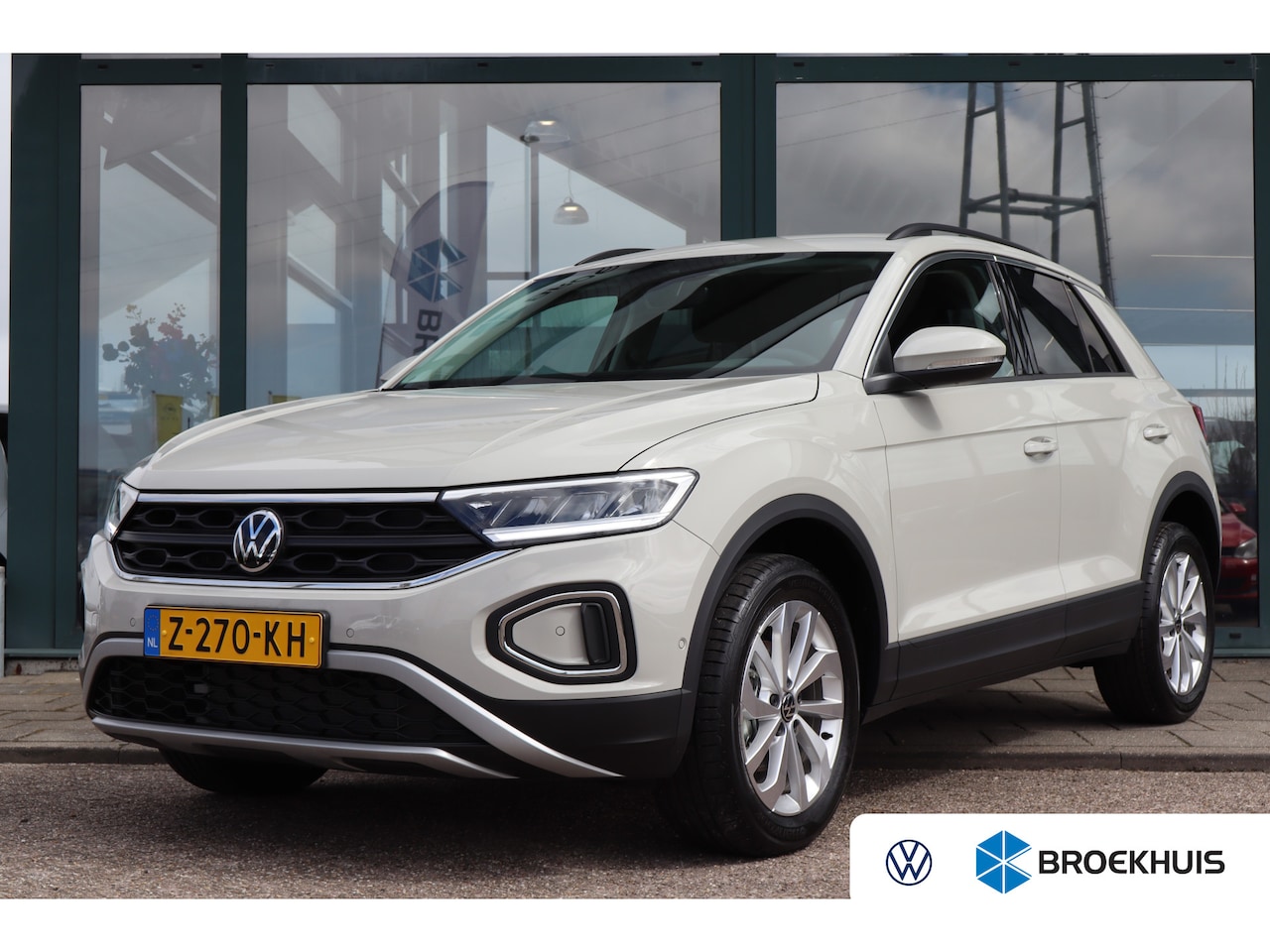 Volkswagen T-Roc - 1.0 TSI Life Edition | Cruise Control | Achteruitrijcamera | AppleCarplay/Android Auto | - AutoWereld.nl