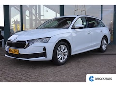 Skoda Octavia Combi - 1.5 TSI 116PK Edition | Stoel+stuurverwarming | Parkeersensoren | Trekhaak |