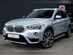BMW X1 - SDrive20i xLine | Pano | Leder | Camera