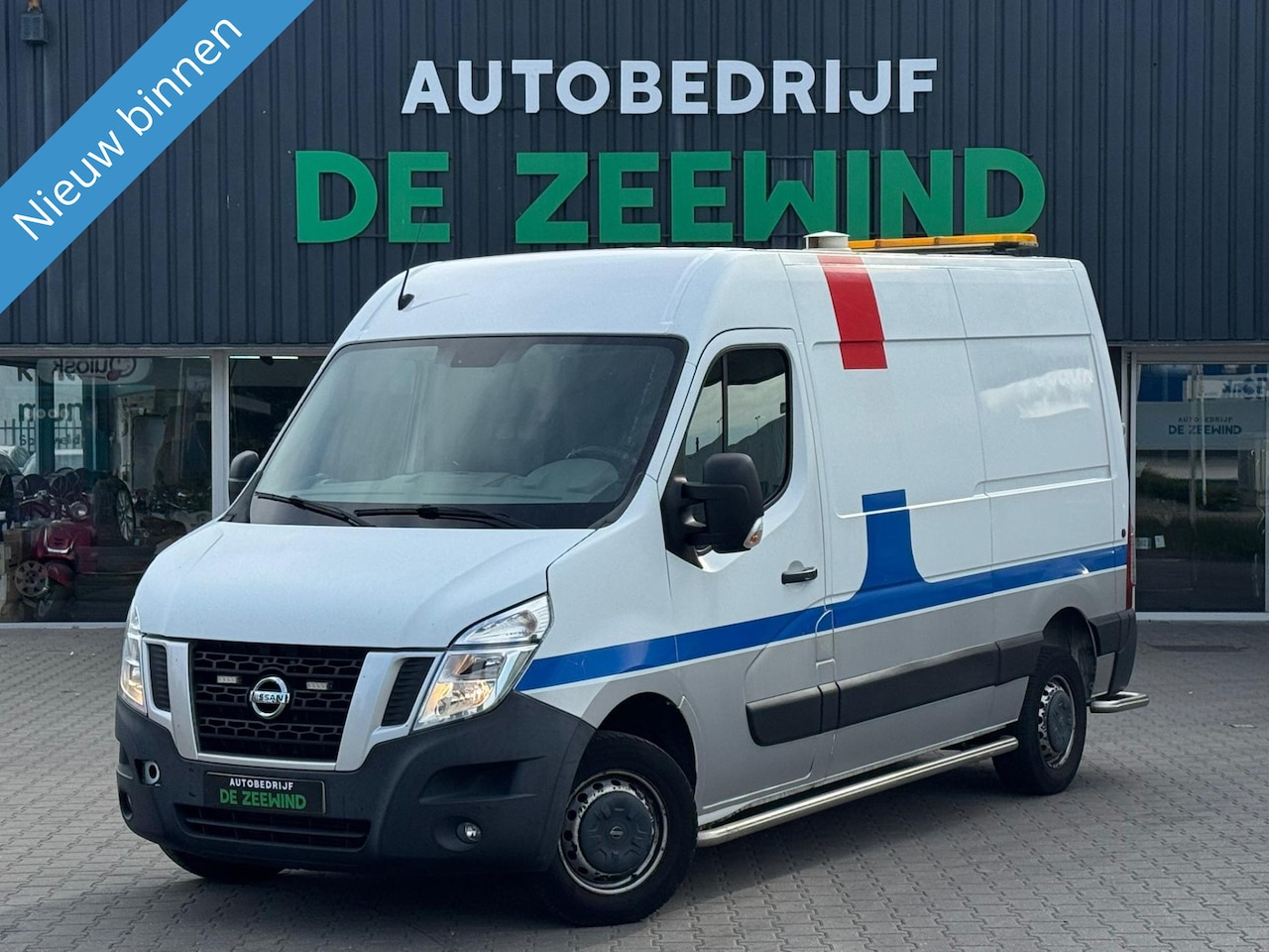 Nissan NV400 - 2.3 dCi L2H2 Professional Edition|airco|navi|trekhaak - AutoWereld.nl