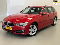 BMW 3-serie Touring - 320i Sport / NL-auto / Xenon / Navi / Trekhaak