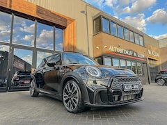 MINI Cooper S - 2.0 John Cooper Works F1 Aut Blackline/Pano/Camera/Bomvol