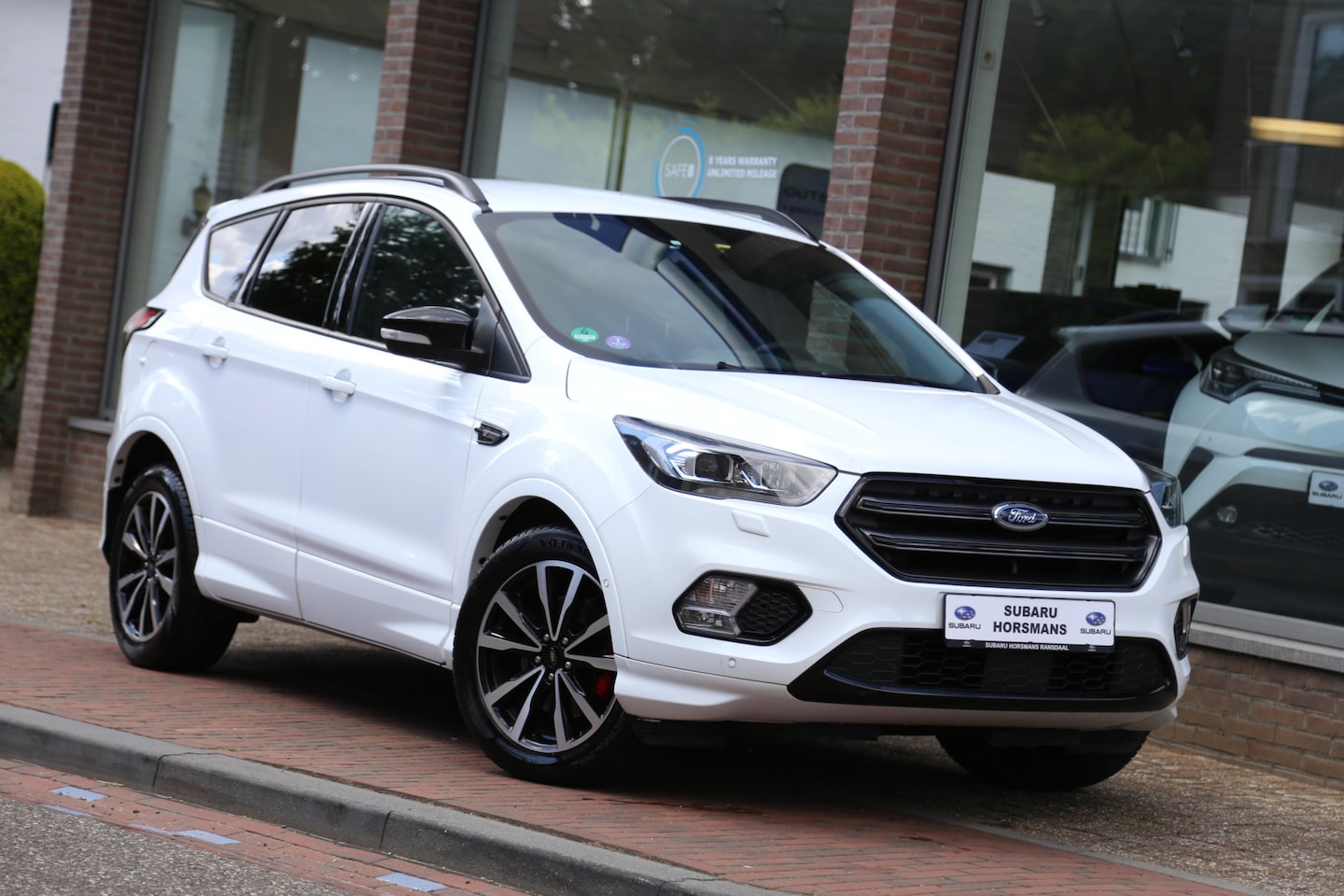Ford Kuga - 1.5 EcoBoost ST Line Automaat Navi LED Camera - AutoWereld.nl