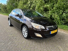 Opel Astra - 1.4 Turbo Cosmo*Airco* Trekhk Cruise 114DKM